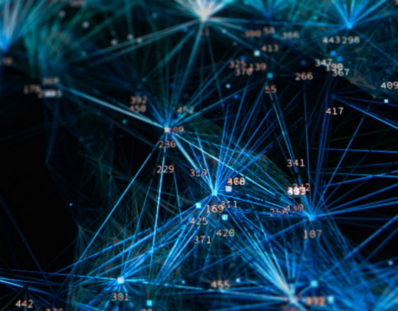 Гимнастка Ляйсан Утяшева показала фигуру в мини-юбке и бомбере